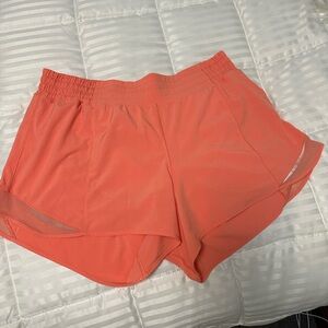 Lululemon Hotty Hot 4in short